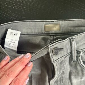 MOTHER Women's High Rise crop jeans